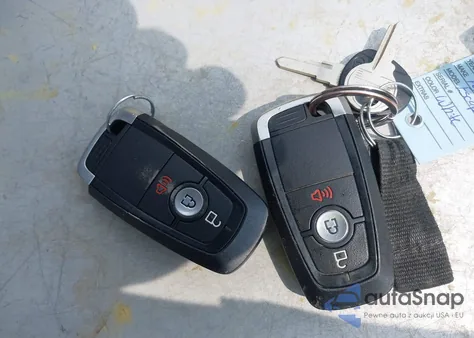 2022 Ford Escape Se z USA, uszkodzony, nr VIN 1FMCU9G62NUA34405